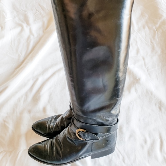 Emily in Paris Inspo: Charles David Boots - Picture 2 of 8